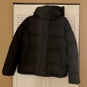 lululemon Wunderpuff down filled black jacket with removable hood